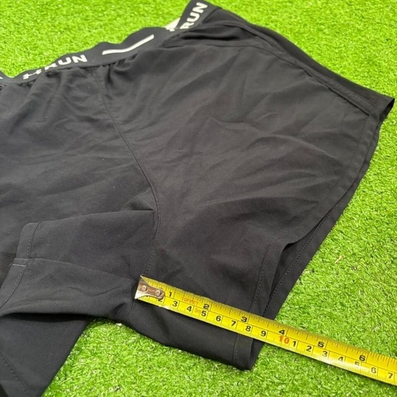 Under Armour Women's Size M Running Shorts Pockets Sporty Active - Picture 3 of 7